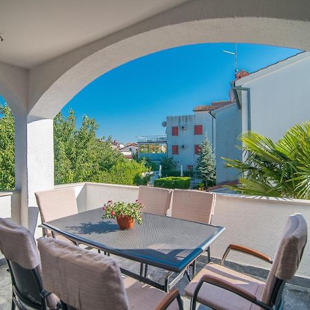 Apartments Dino Poreč Buitenkant foto