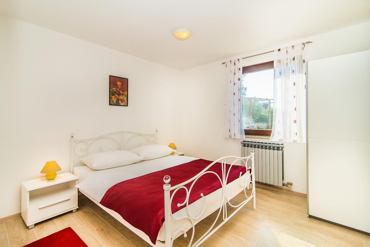 Apartments Dino Poreč Buitenkant foto