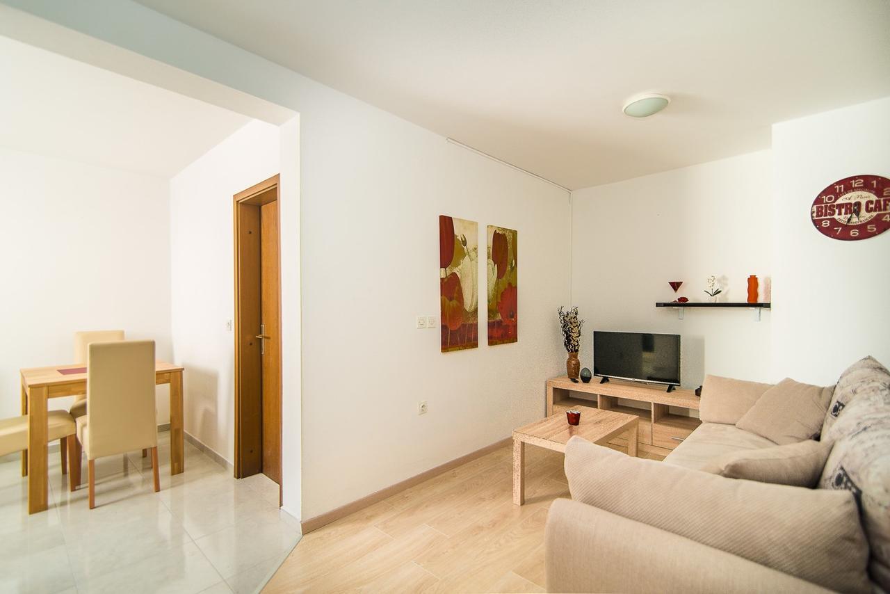 Apartments Dino Poreč Buitenkant foto