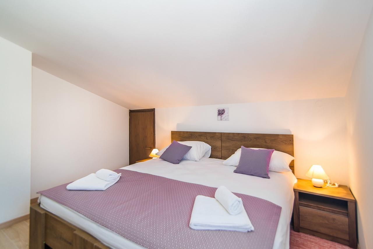 Apartments Dino Poreč Buitenkant foto